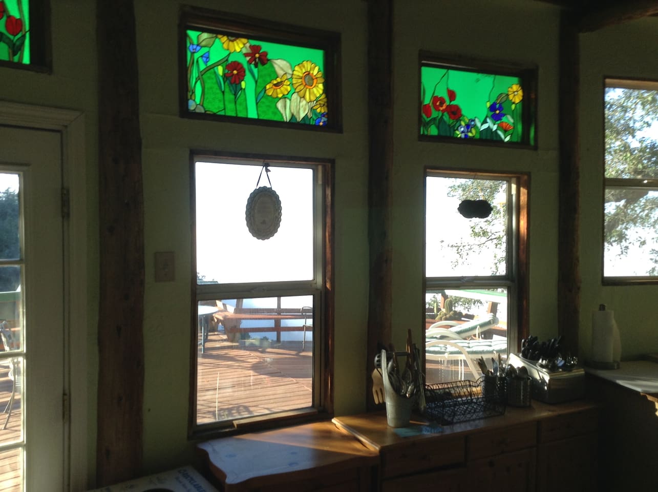 historic-rustic-cabin-w-spectacular-views/