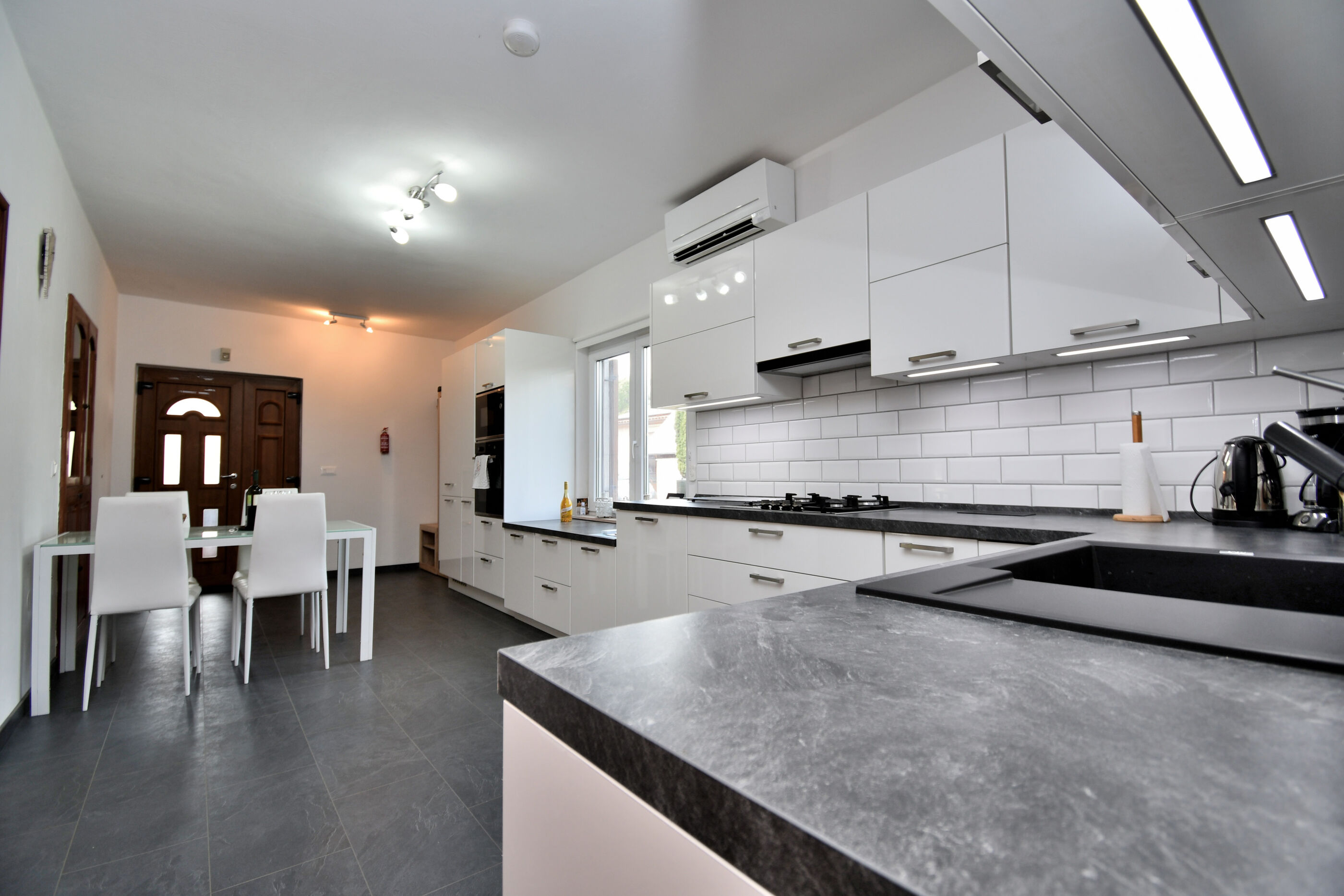 House Villa Lili - Unit 377870-13