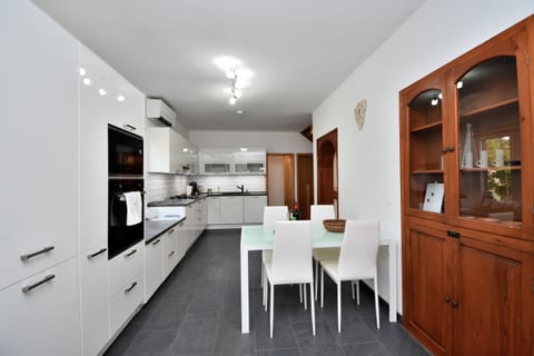 House Villa Lili - Unit 377870-13