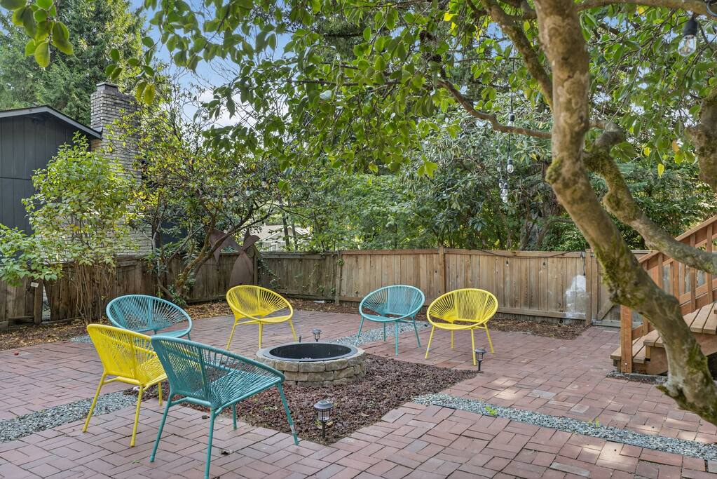 garden-home-estate-or-two-kitchens/