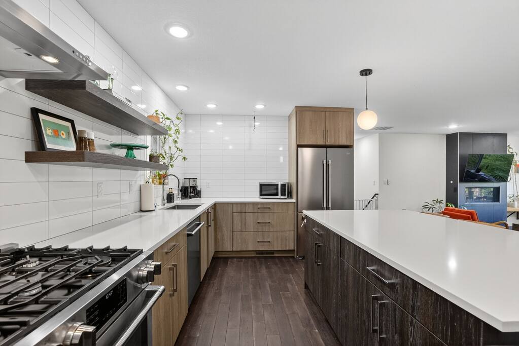 modern-urban-retreat-or-game-room/