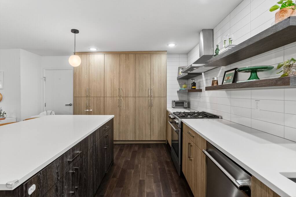 modern-urban-retreat-or-game-room/