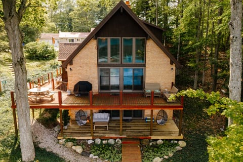 Loon's Lakehouse