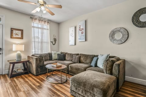 3bed/3bath(17)Townhouse Gulfport/Biloxi near Beach image 5