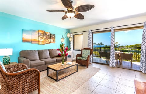 Freshly painted with an amazing ocean view from lanai!