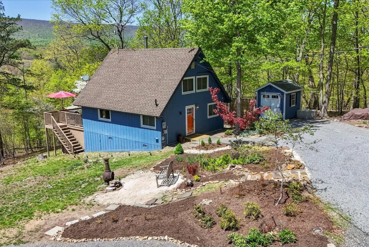 wv-private-cabin-on-5-acres-w-sunset-views/