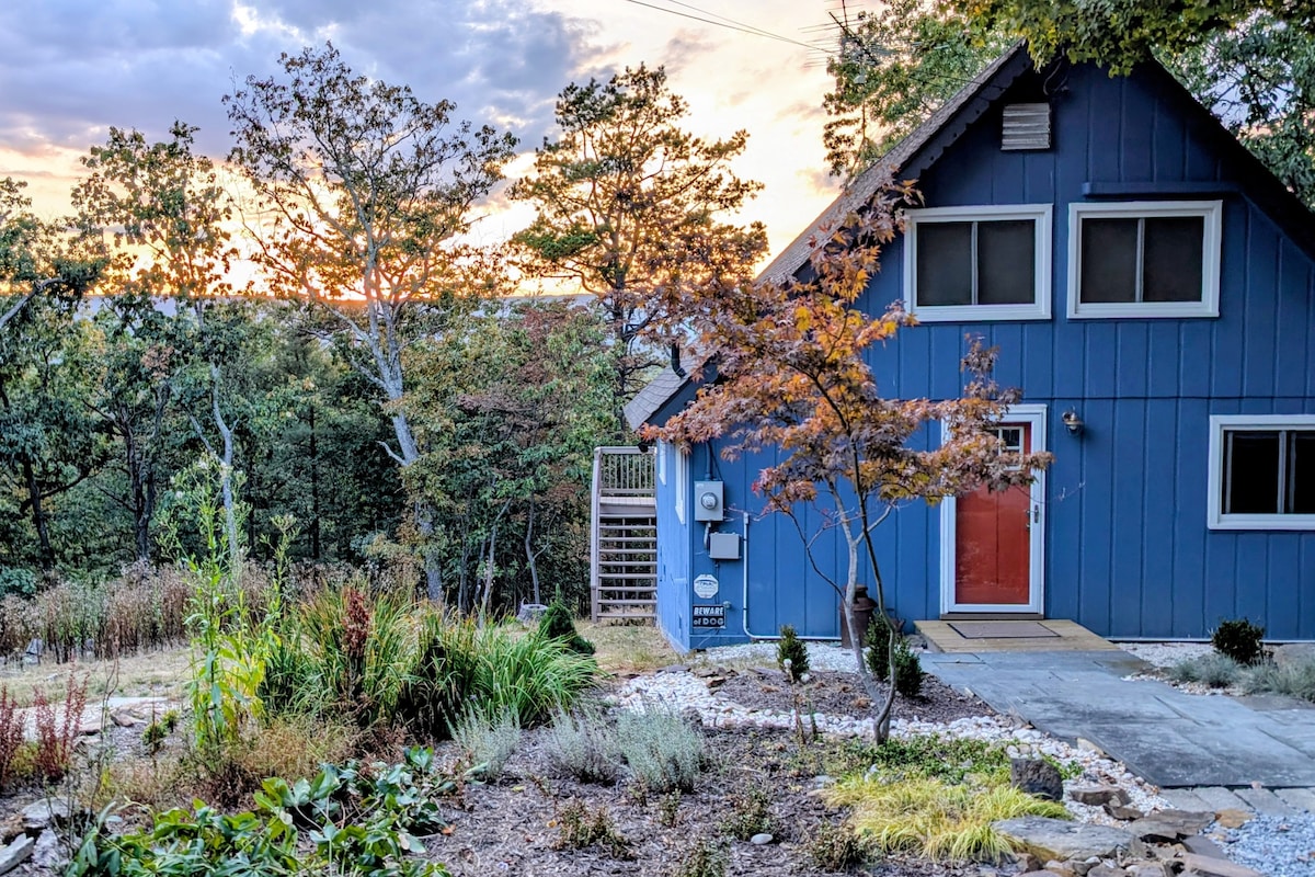 wv-private-cabin-on-5-acres-w-sunset-views/