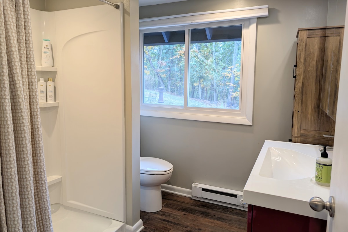 wv-private-cabin-on-5-acres-w-sunset-views/