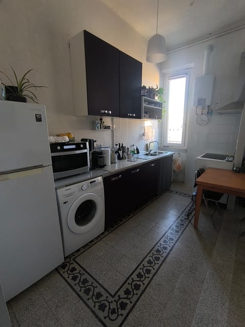 Cozy Private Room in Rome image 5