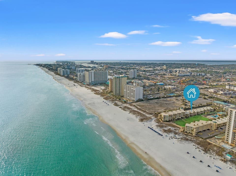Low-rise Oceanfront Boutique Condo-86F Heated Pool image 1