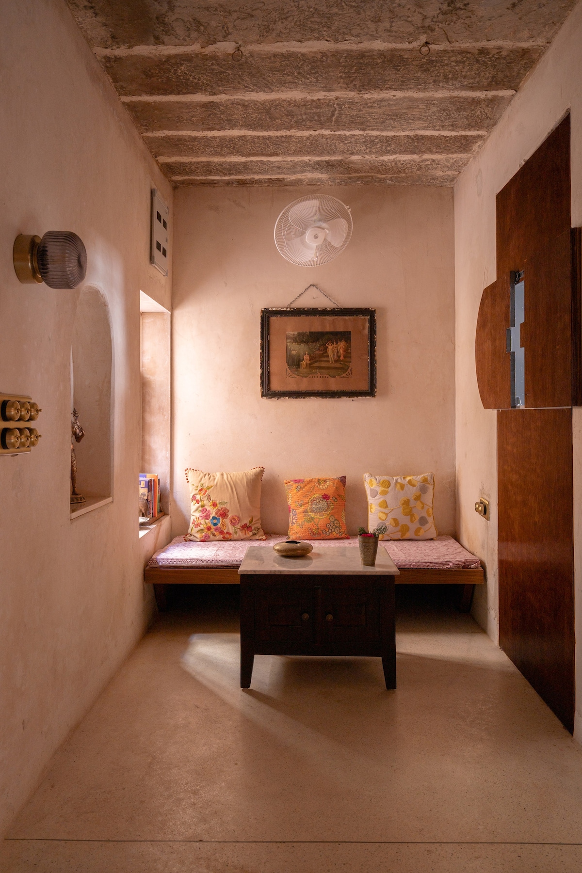 Jorawar House, Hunja Horse Room. image 1