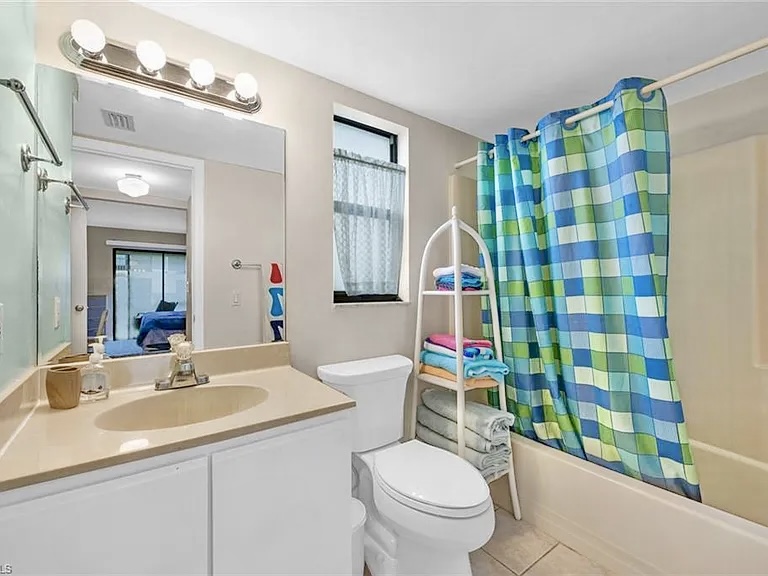 marwood-naples-condo/