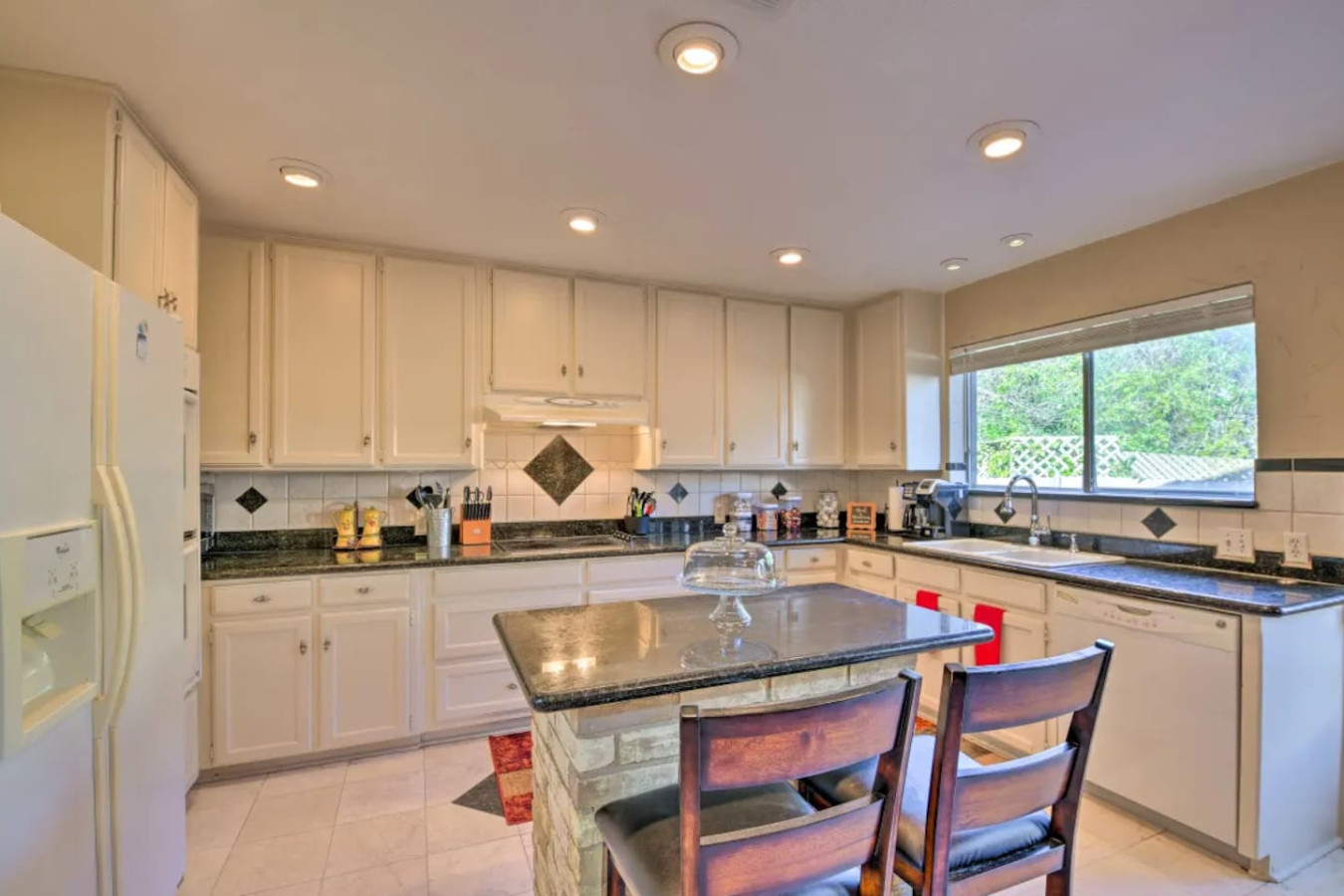 3-bedroom-with-a-pool/