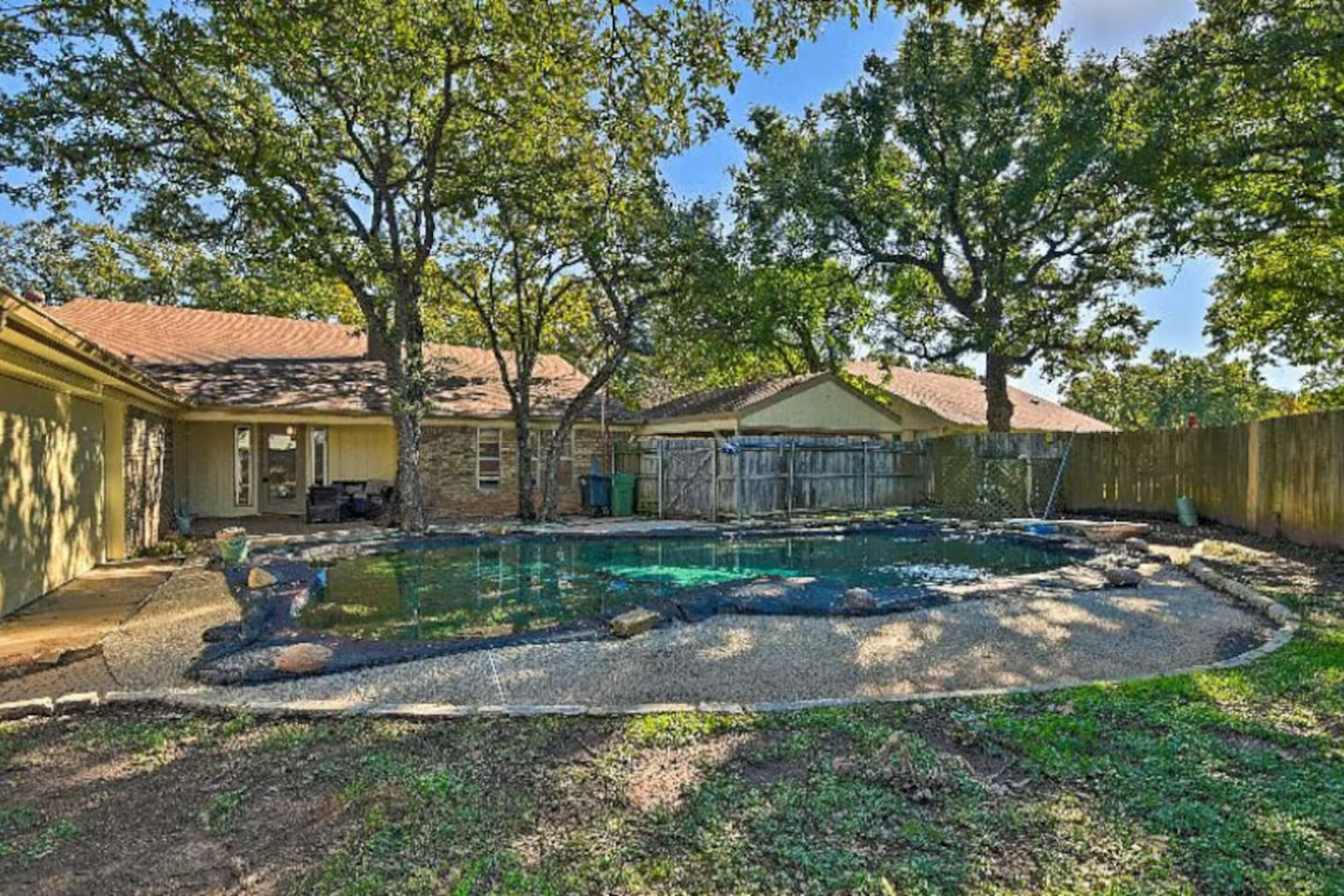 3-bedroom-with-a-pool/