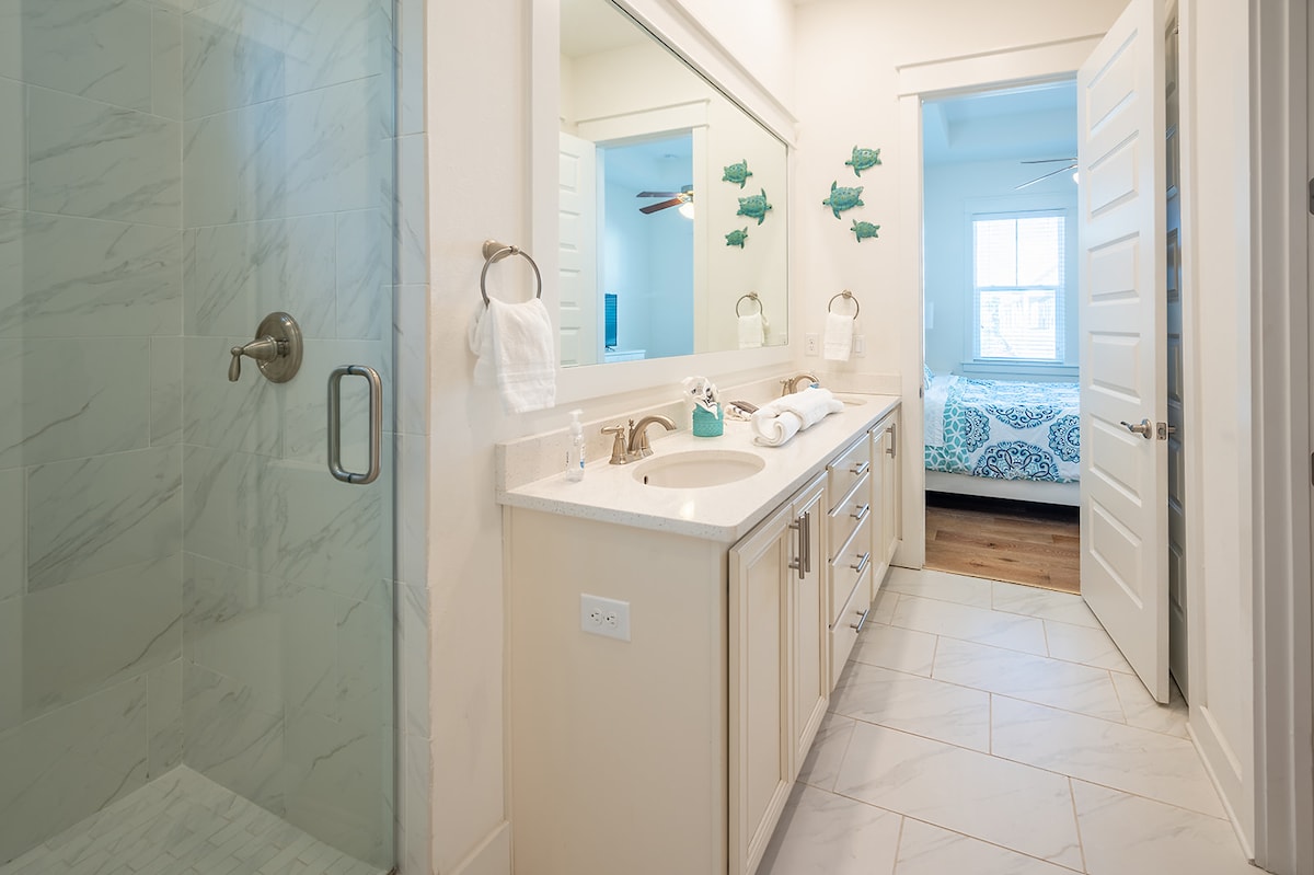 prominence-townhome-on-30a-wheated-pool-and-bikes!/