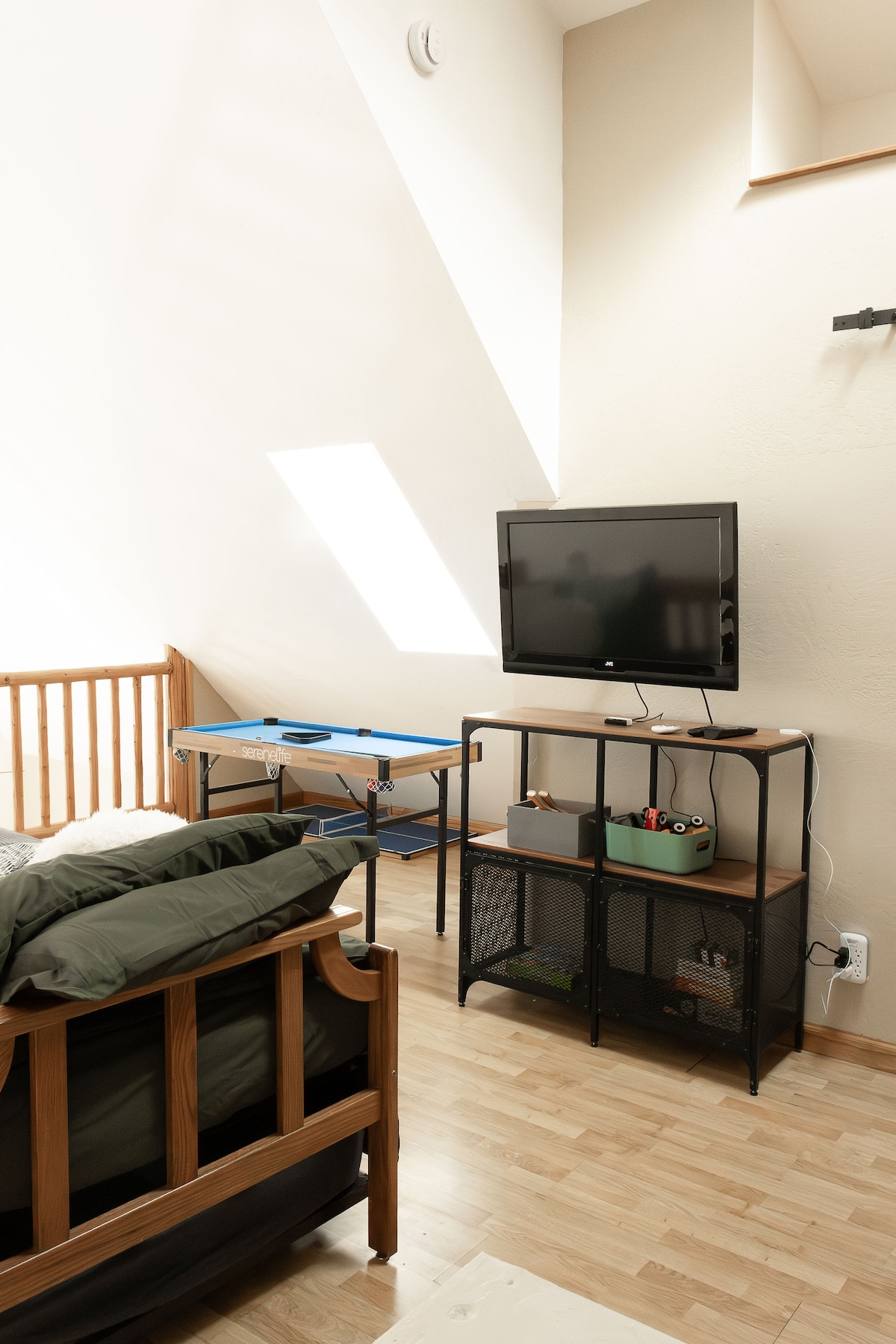 Pine Creek Cottage image 32