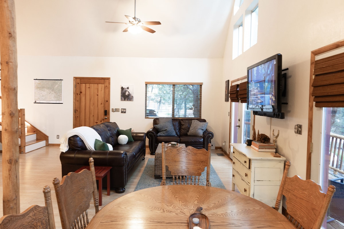 Pine Creek Cottage image 6