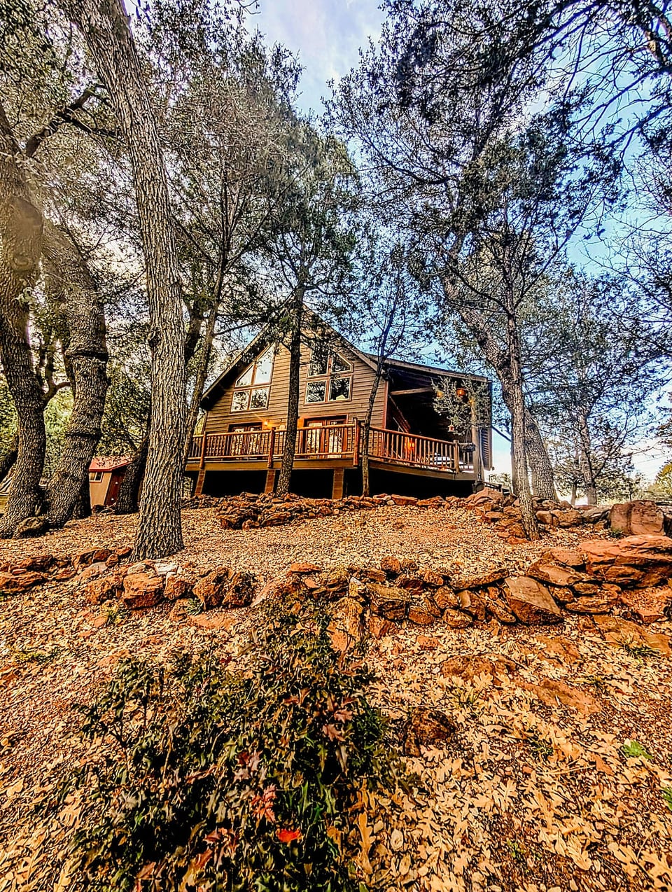 Quiet Wooded Pine Escape: Large Deck, Pet Friendly image 1