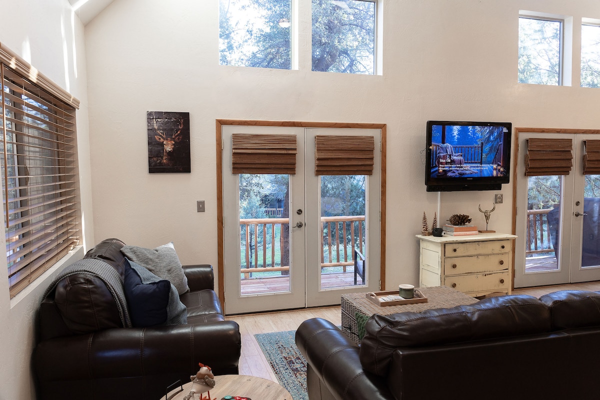 Pine Creek Cottage image 10