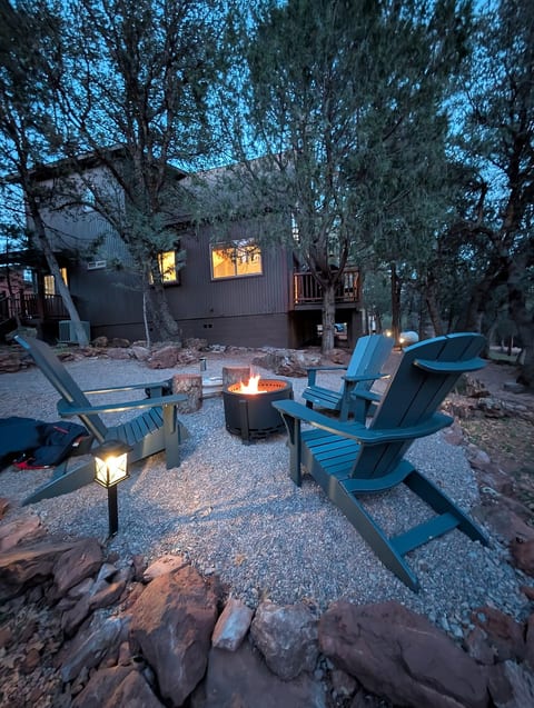 Quiet Wooded Pine Escape: Large Deck, Pet Friendly image 2
