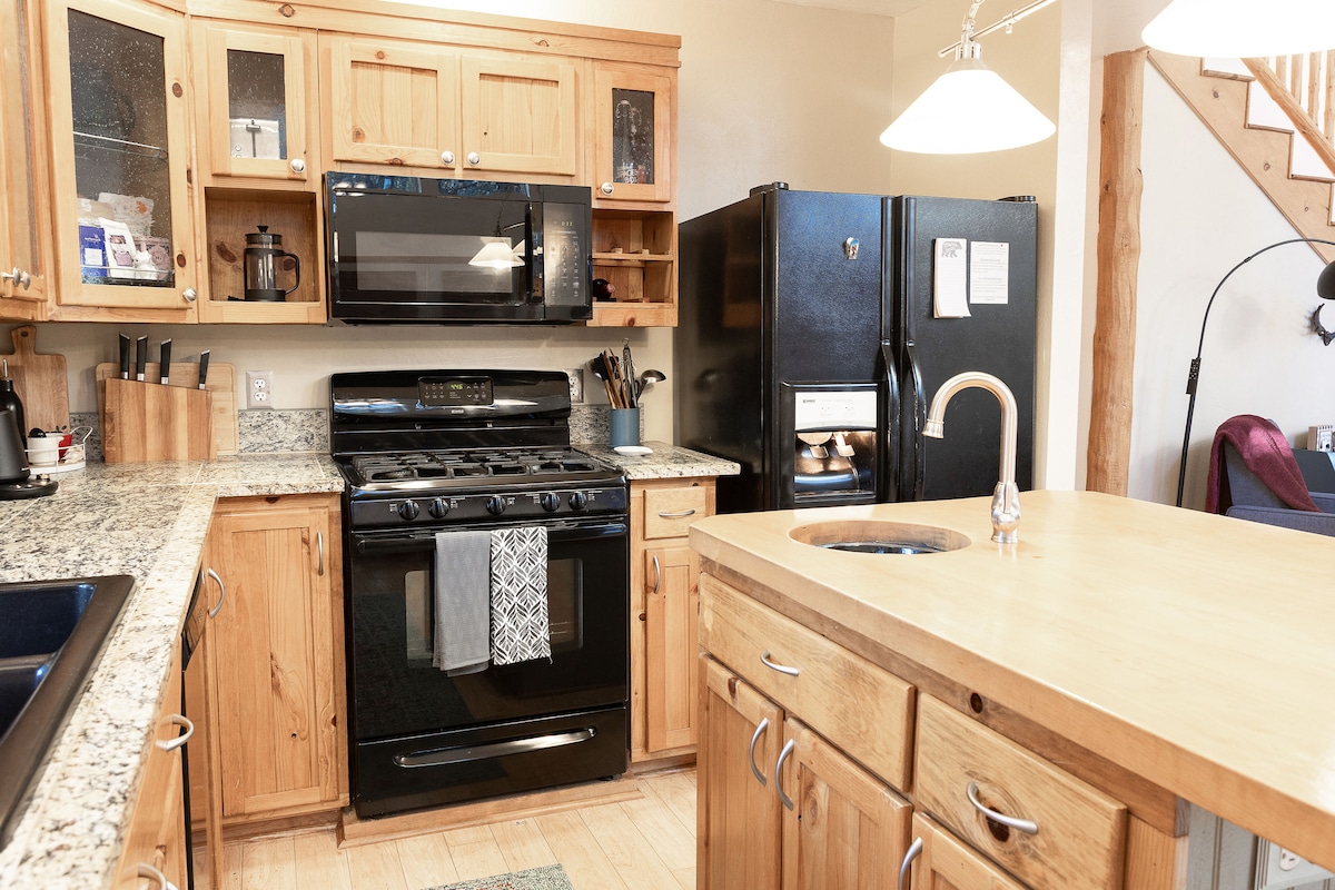 Pine Creek Cottage image 21