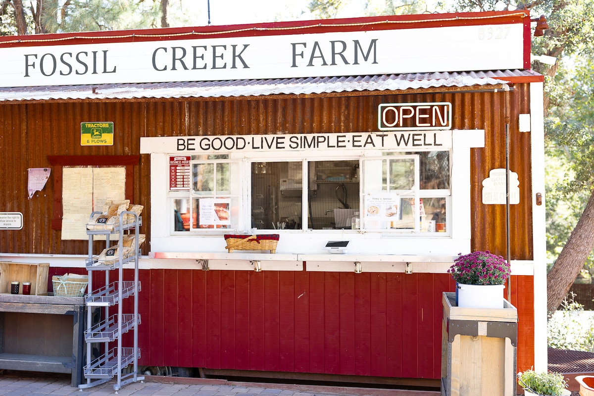 Pine Creek Cottage image 62