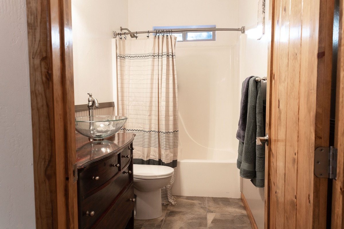 Pine Creek Cottage image 14