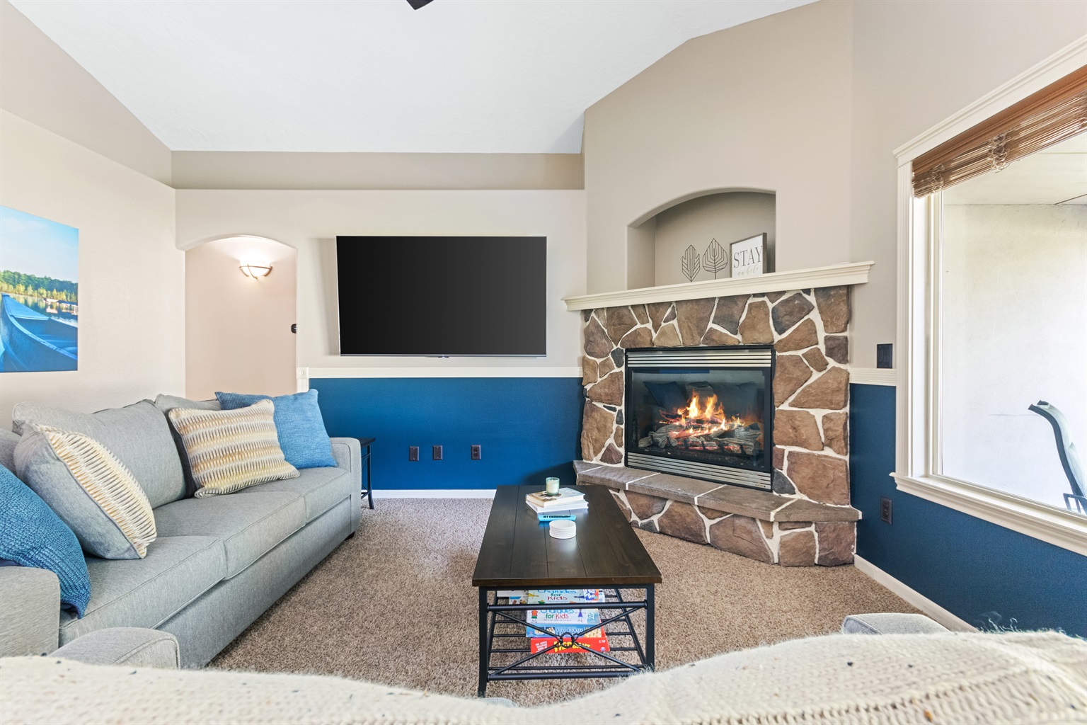 family-home-in-desirable-neighborhood-with-pool-access/