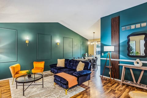 King, PoolTable & HotTub Duplex in West Wichita
