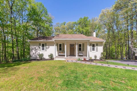 Baldwin Cottage: Countryside extended stay