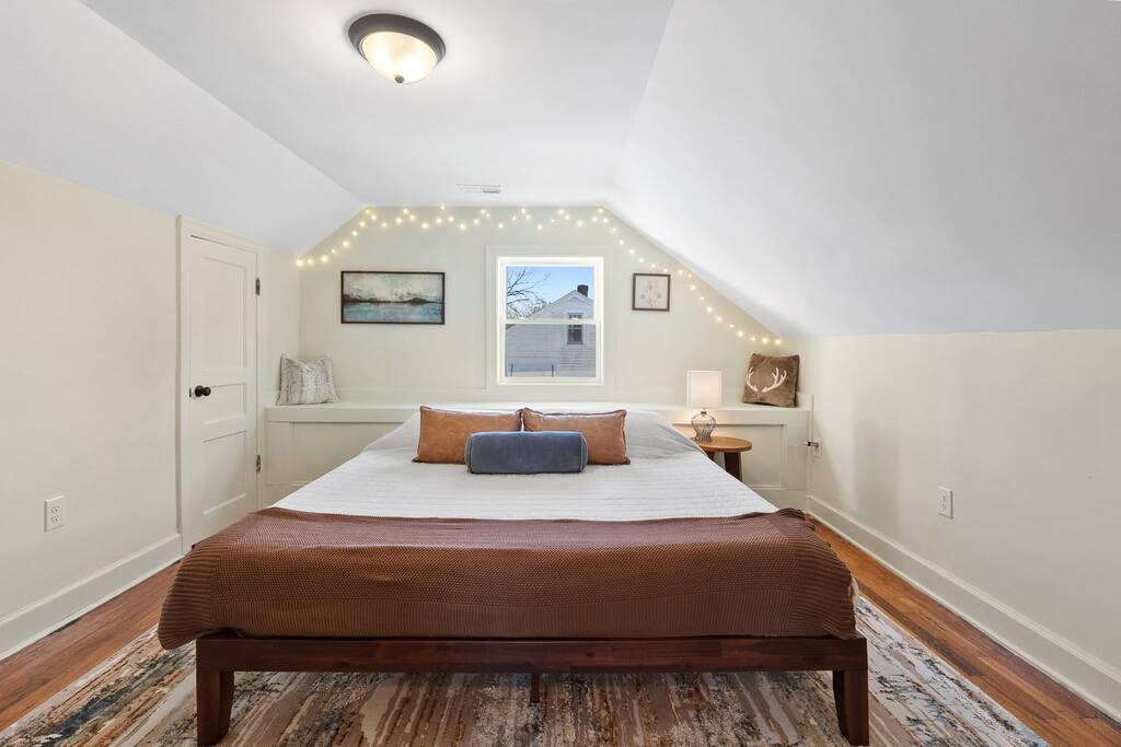 King Bed and Smart TV