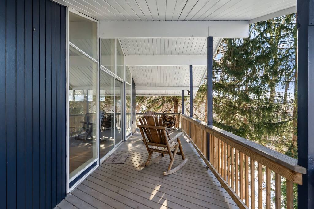 charming-cabin-nestled-in-nature/