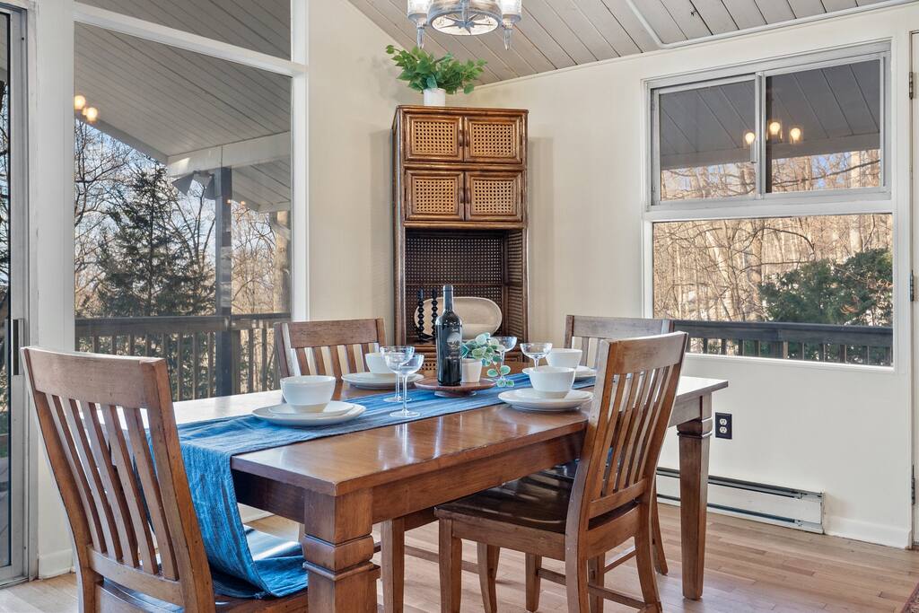 charming-cabin-nestled-in-nature/