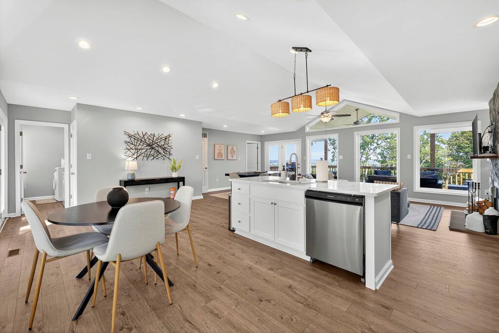 the-apple-mountain-house/