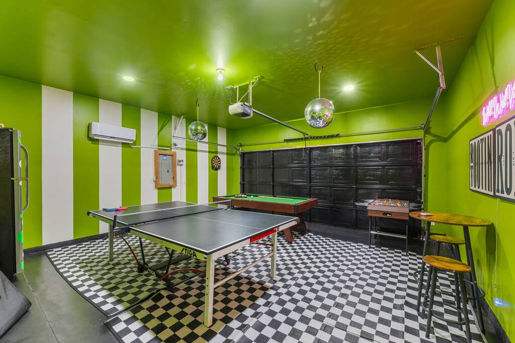 1st floor game room!!