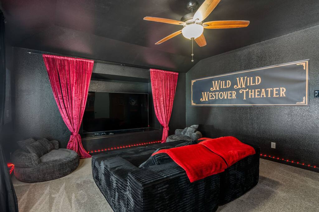 new-luxury-stay-i-cinema-+backyard-retreat+games/