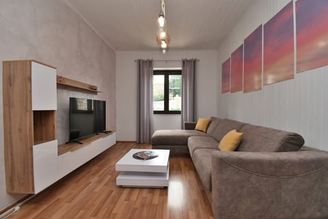 Apartment Martelina - Unit 377895-13