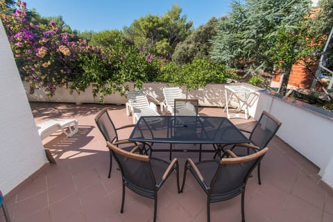 Apartment Family Ribicic - Unit 377885-13