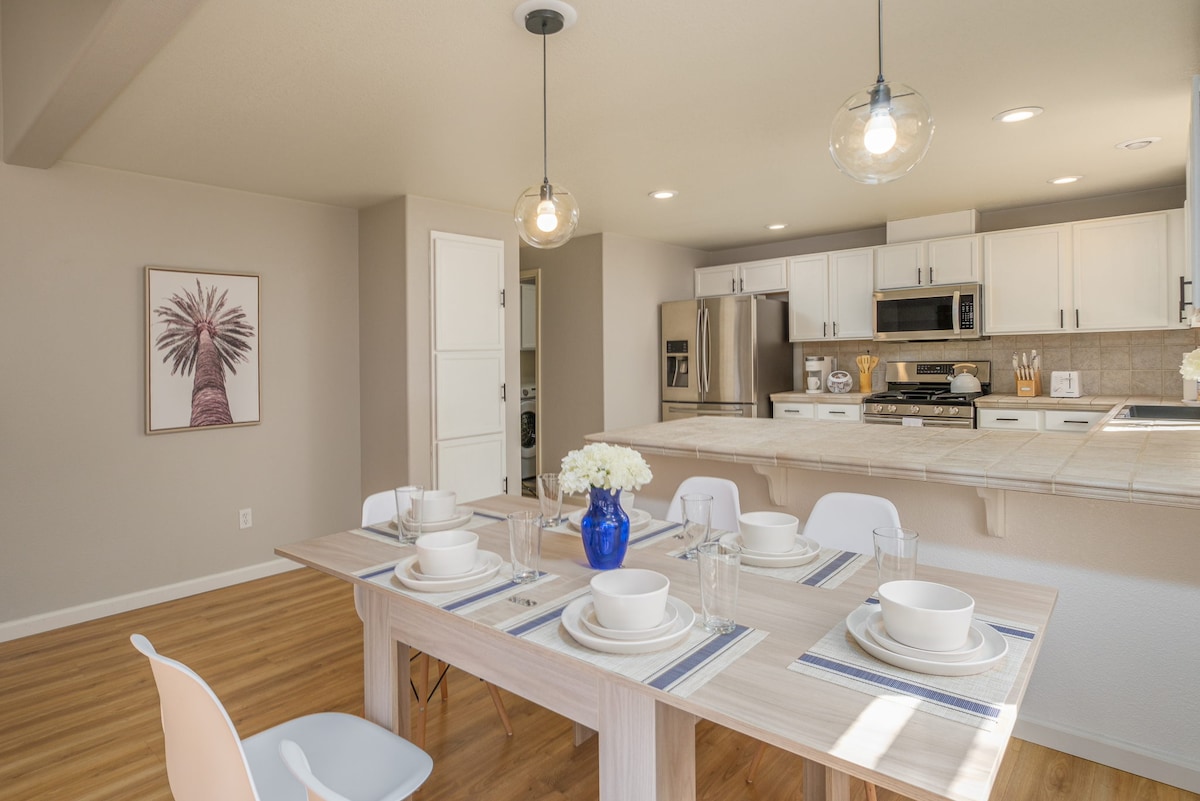 designer-home-conveniently-located-in-reno/