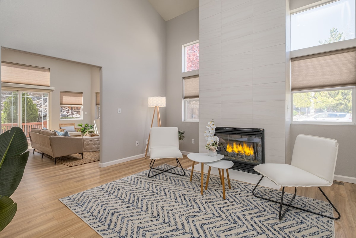 designer-home-conveniently-located-in-reno/