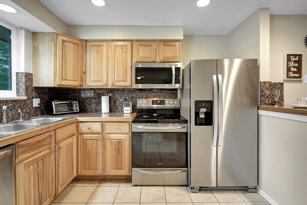 large-2-bed-home-with-huge-yard!/