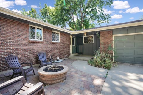 Huge Arvada Retreat! Quiet Area - Holiday Home