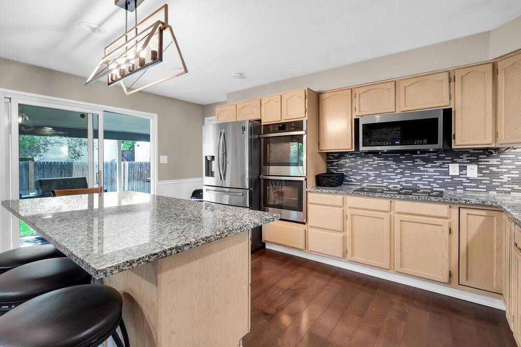 huge-arvada-retreat!-quiet-area-holiday-home/