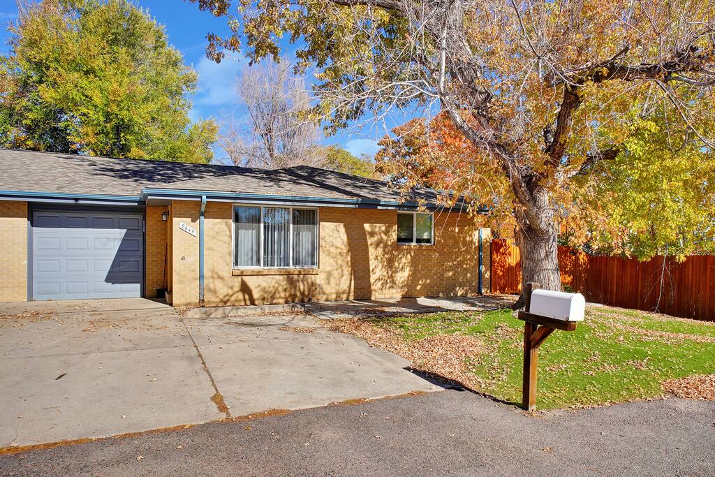 cozy-3br-near-dt-denver-+-wd+porch+free-parking/