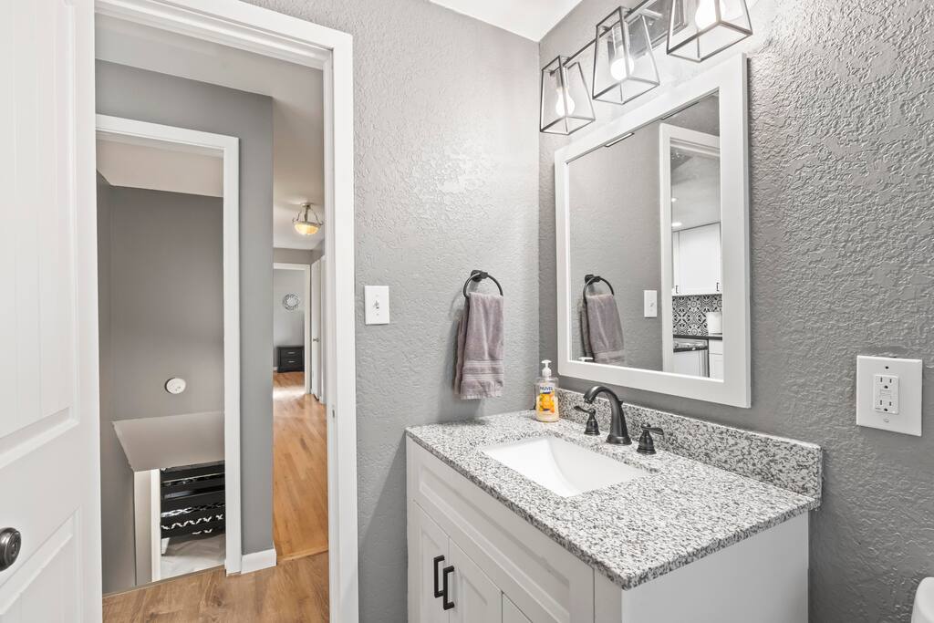 central-huge-duplex-sleeps-16/