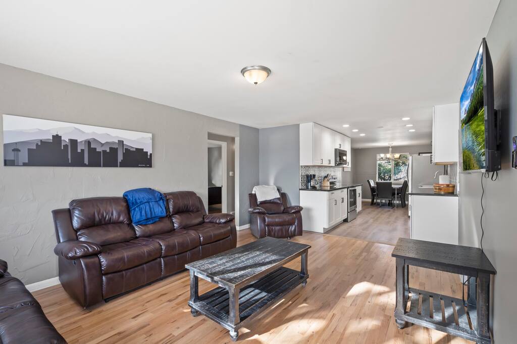 central-huge-duplex-sleeps-16/