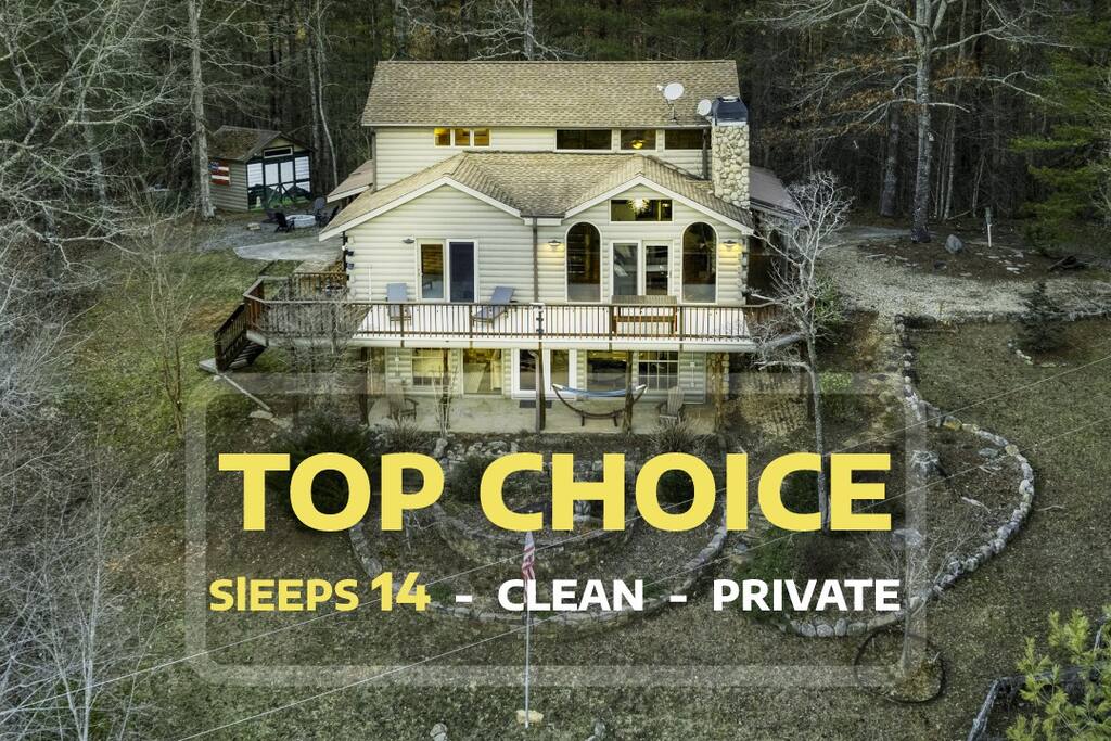 gorgeous-6br-cabin-wspa-firepit-arcadeand-mountain-view/