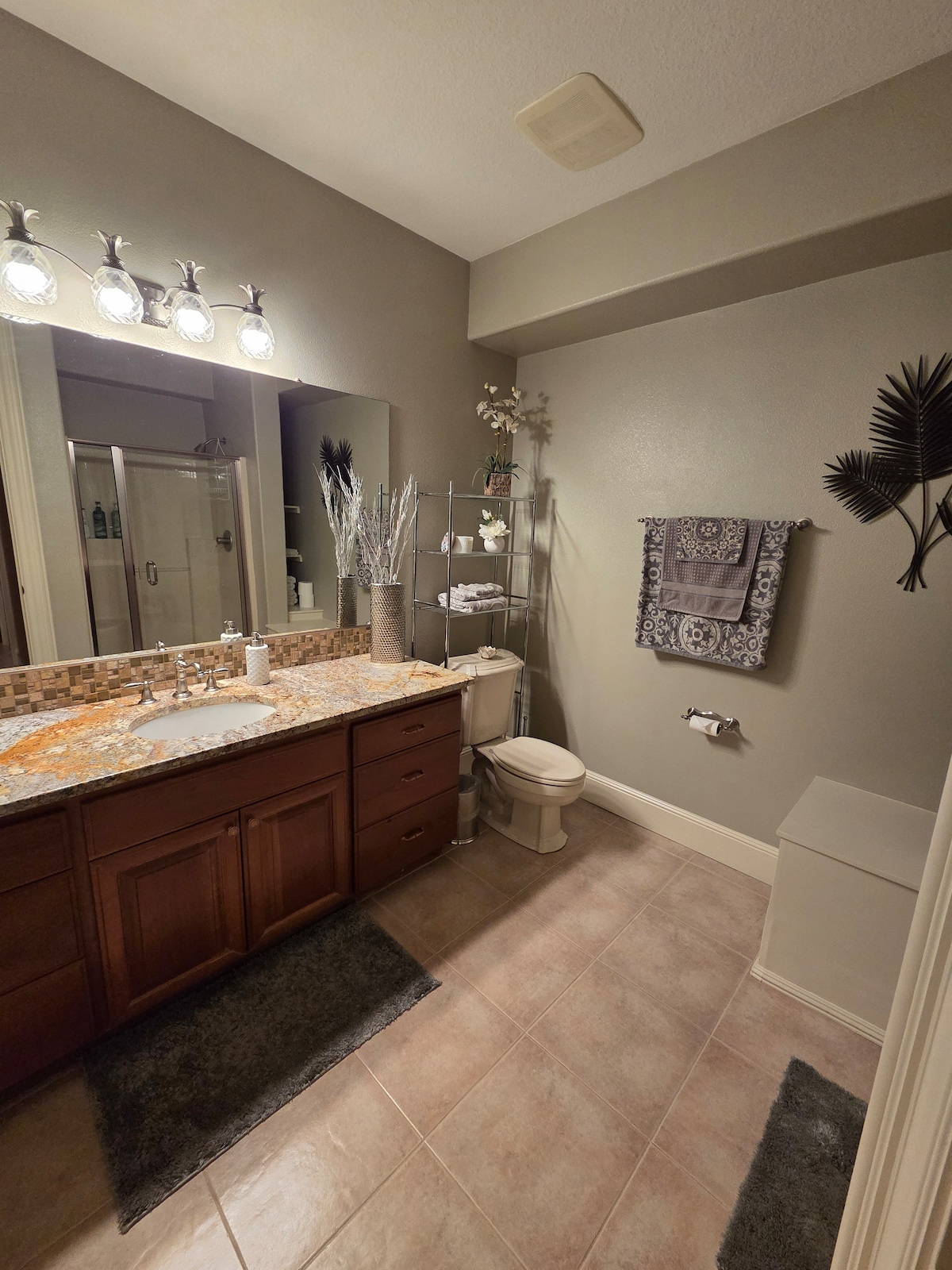 Chef’s Kitchen • Theater • Sauna • Game Room • PDX image 43