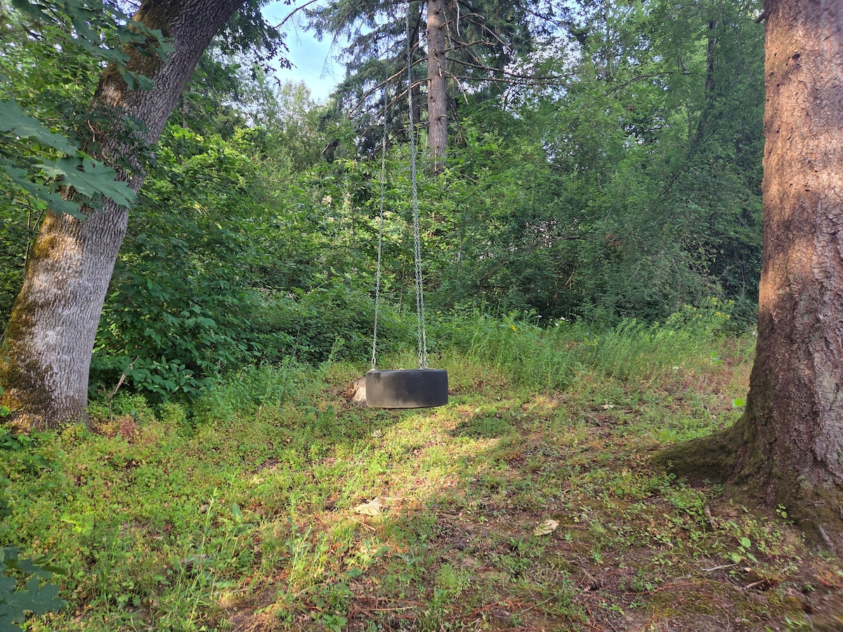 Chef’s Kitchen • Theater • Sauna • Game Room • PDX image 23