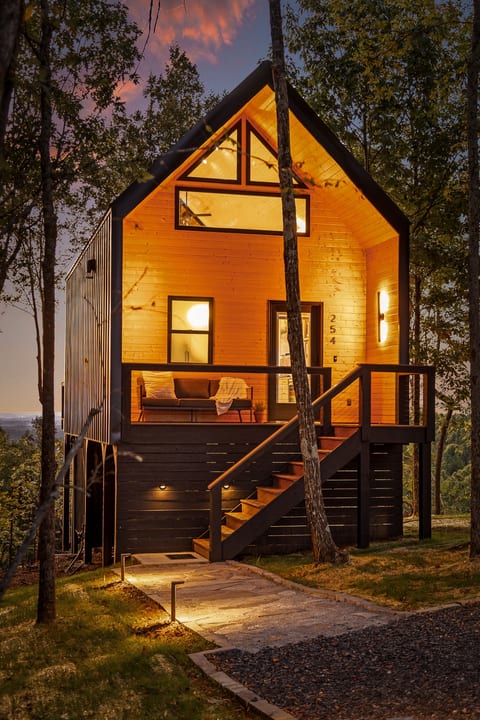 New! Rustic Ridgetop Cabin *Views *Hot Tub *King image 2